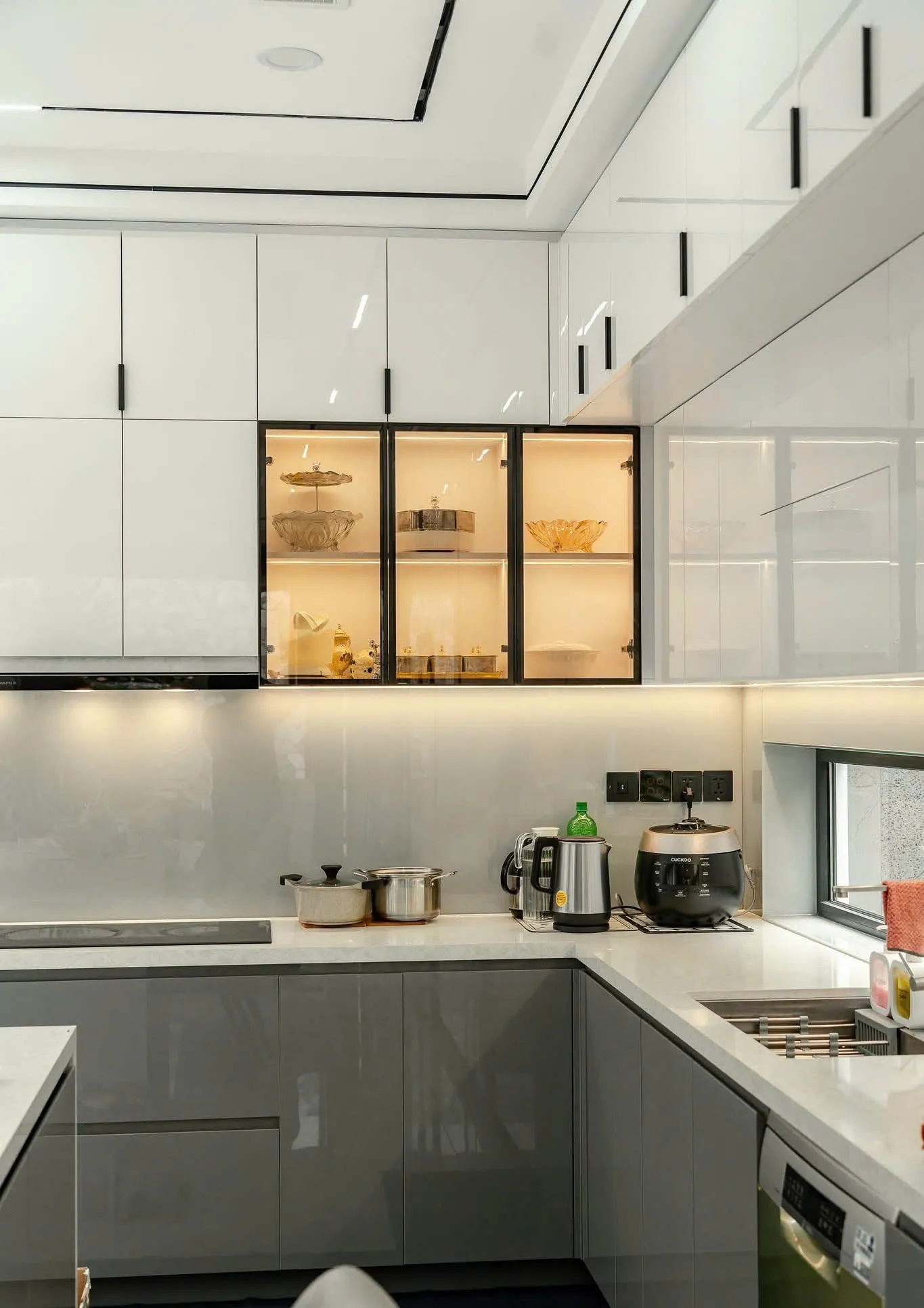 THIẾT KẾ THI CÔNG TỦ BẾP