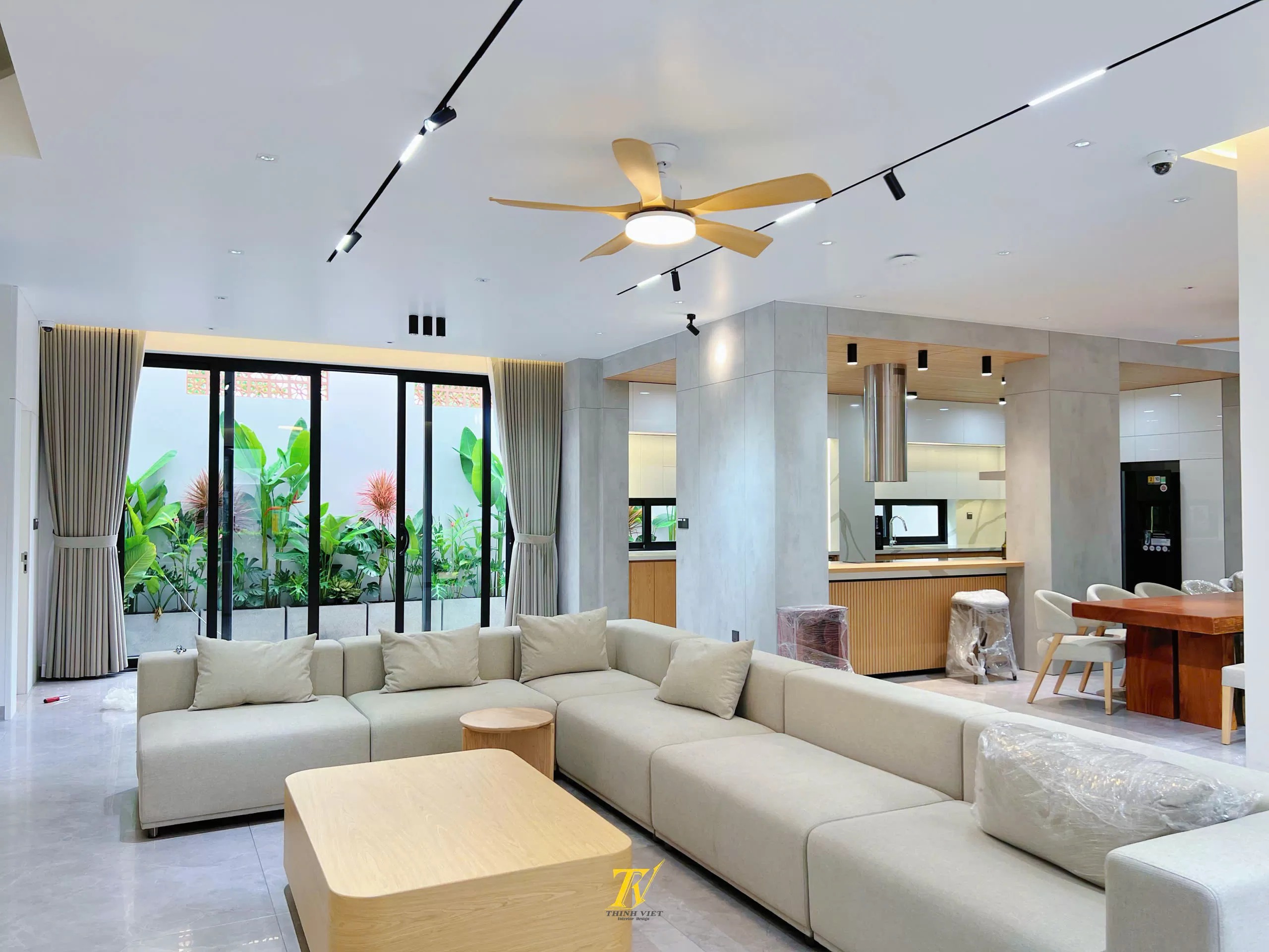 HÌNH ẢNH THỰC TẾ THI CÔNG VILLA PHONG PHÚ BÌNH CHÁNH